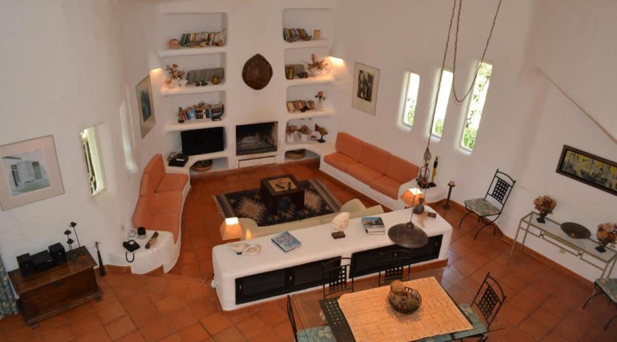 Villa Pinhal- Beautiful Villa Located In Quiet Area Quarteira Extérieur photo